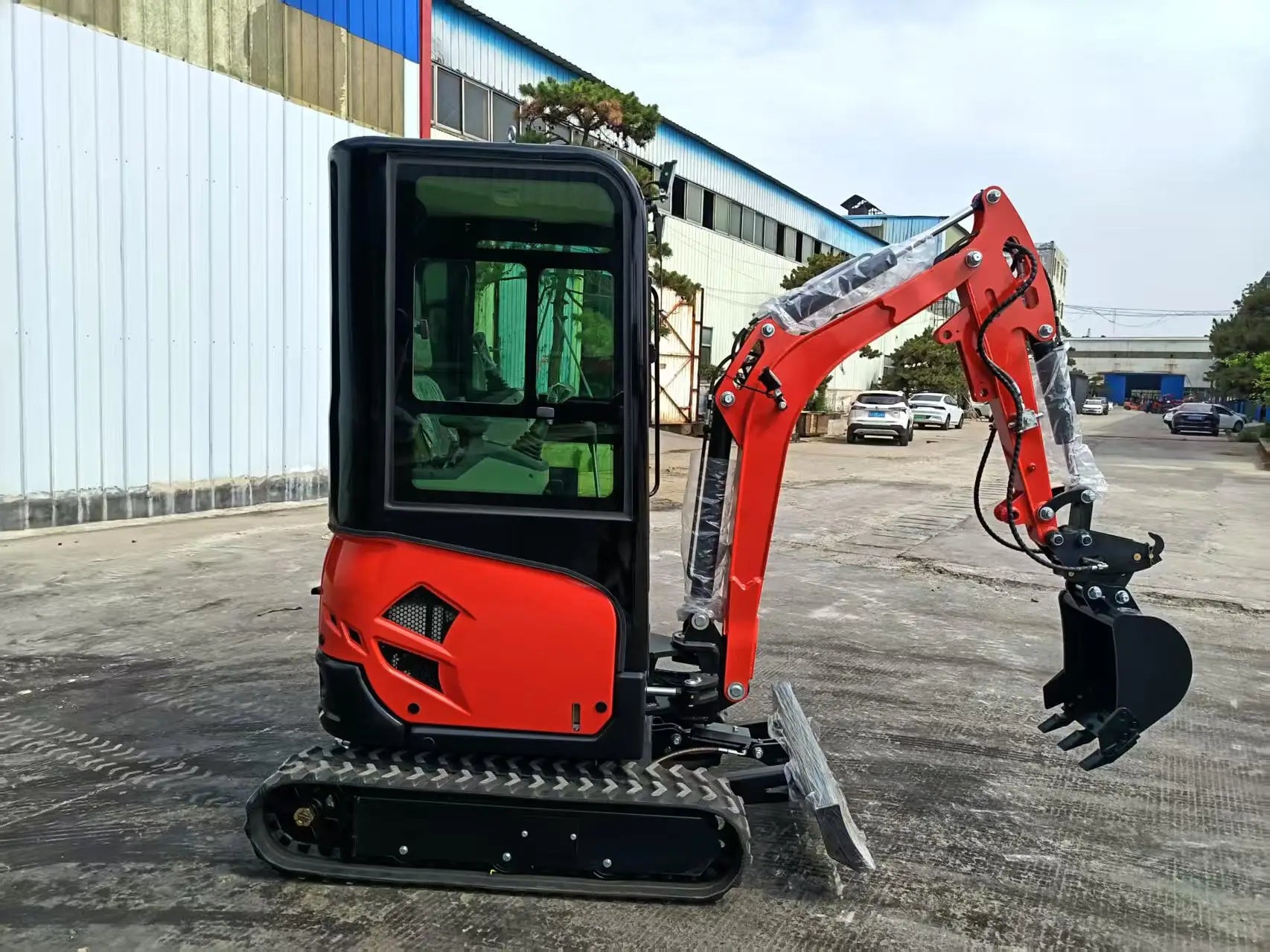 2 ton Mini Excavator Multi-function Kubota Engine