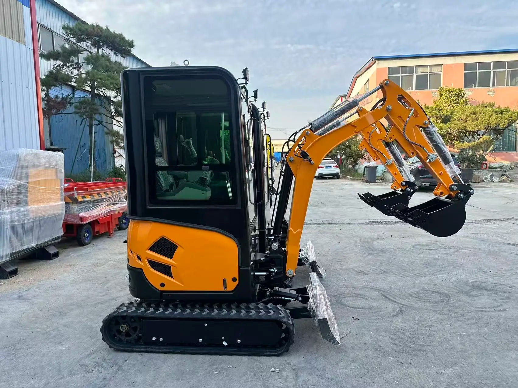 2 ton Mini Excavator Multi-function Kubota Engine